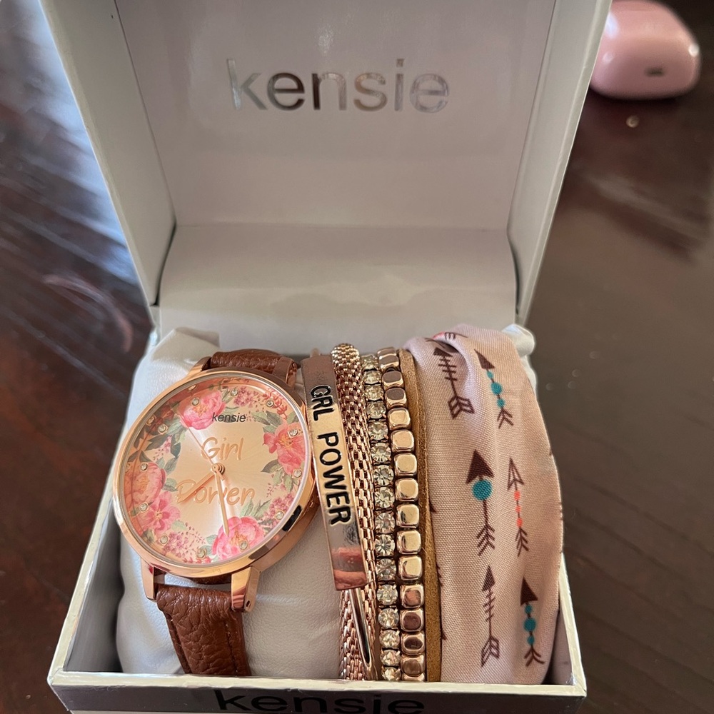 Kensie girl power watch set